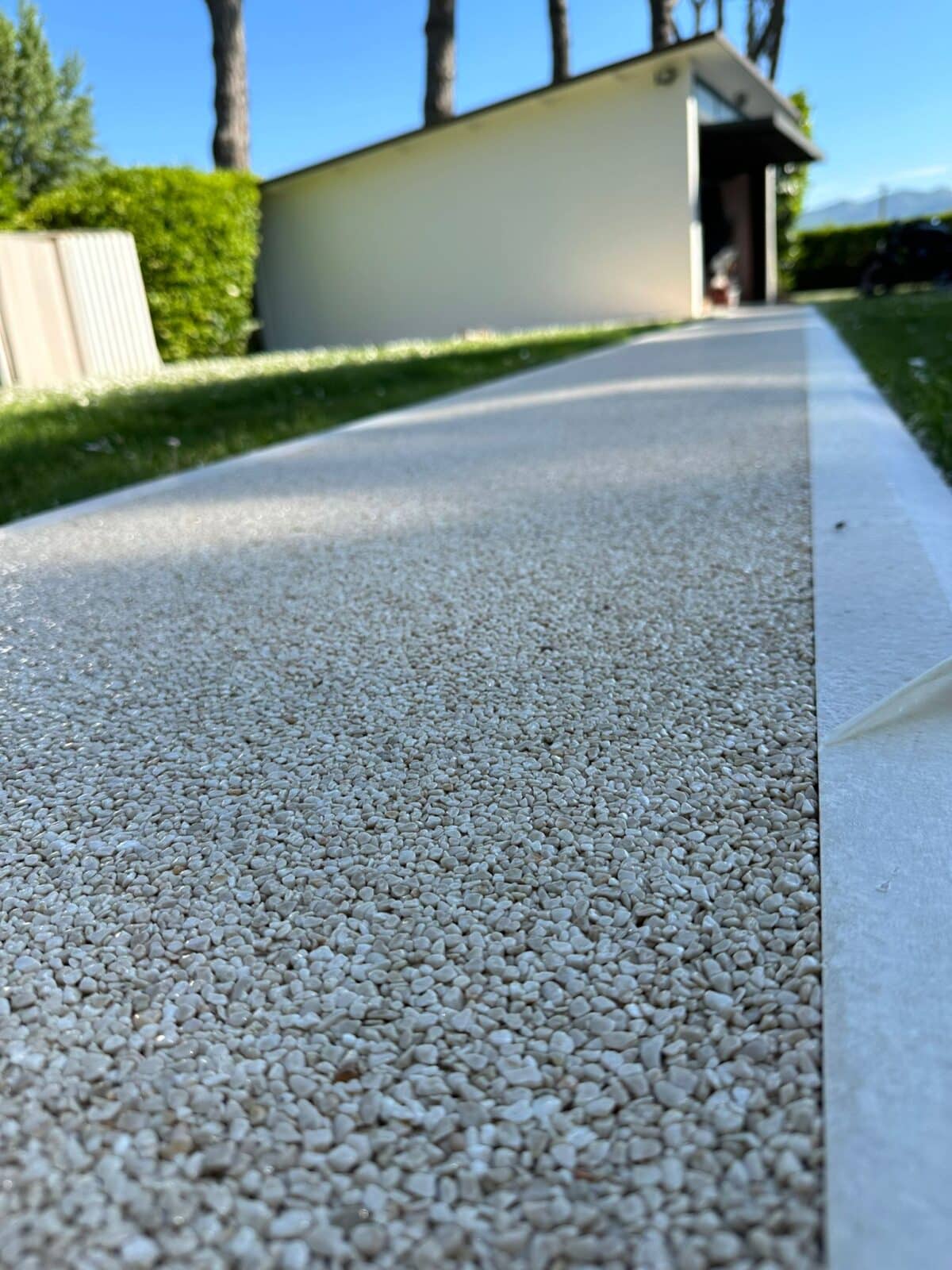 Resina Trasparente - Legante non ingiallente per ciotoli scuri - immagine 2